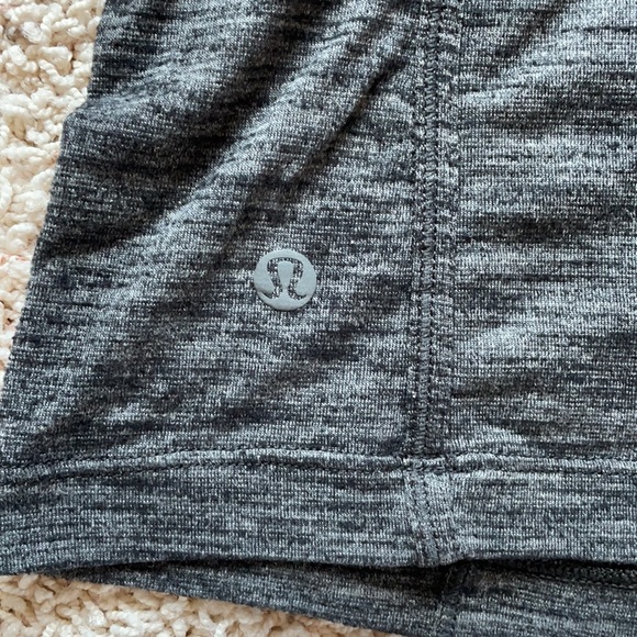 Lululemon &go everywhere tank 6 - Picture 3 of 4